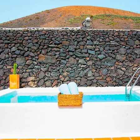 Volcan Tatil Evi *