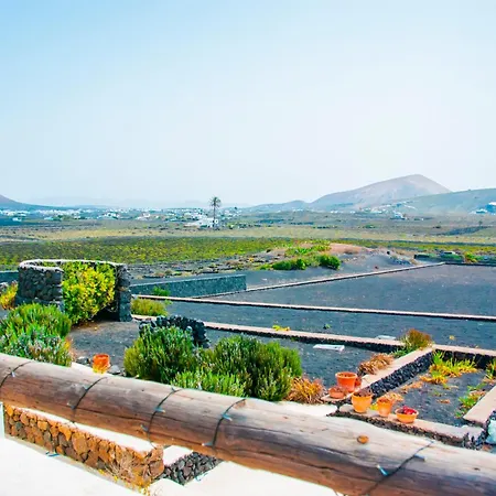 Volcan Tatil Evi *